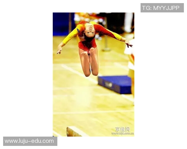 足球明星脚踝肿胀现象分析及其对运动表现的影响探讨